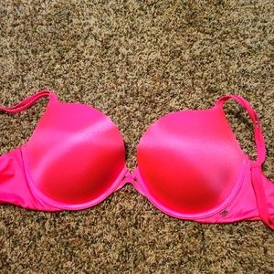 Victoria Secret very sexy push up bra